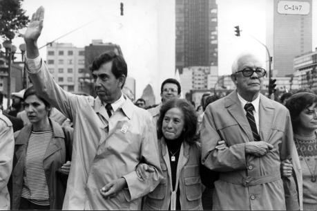 Cuauhtémoc Cárdenas, Rosario Ibarra de Piedra y Heberto Castillo, contra el fraude del PRI en 1988. 